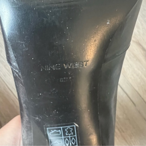 Nine West Patent Leather Pump - Picture 6 of 9